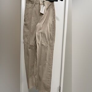 Forever 21 women’s Khaki Chinos